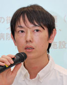 山嵜氏